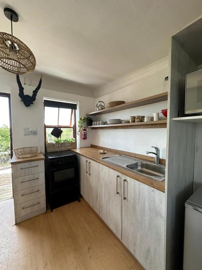 Ostrich Cottage At Les Wings Private Game Farm Groot-Jongensfontein Экстерьер фото
